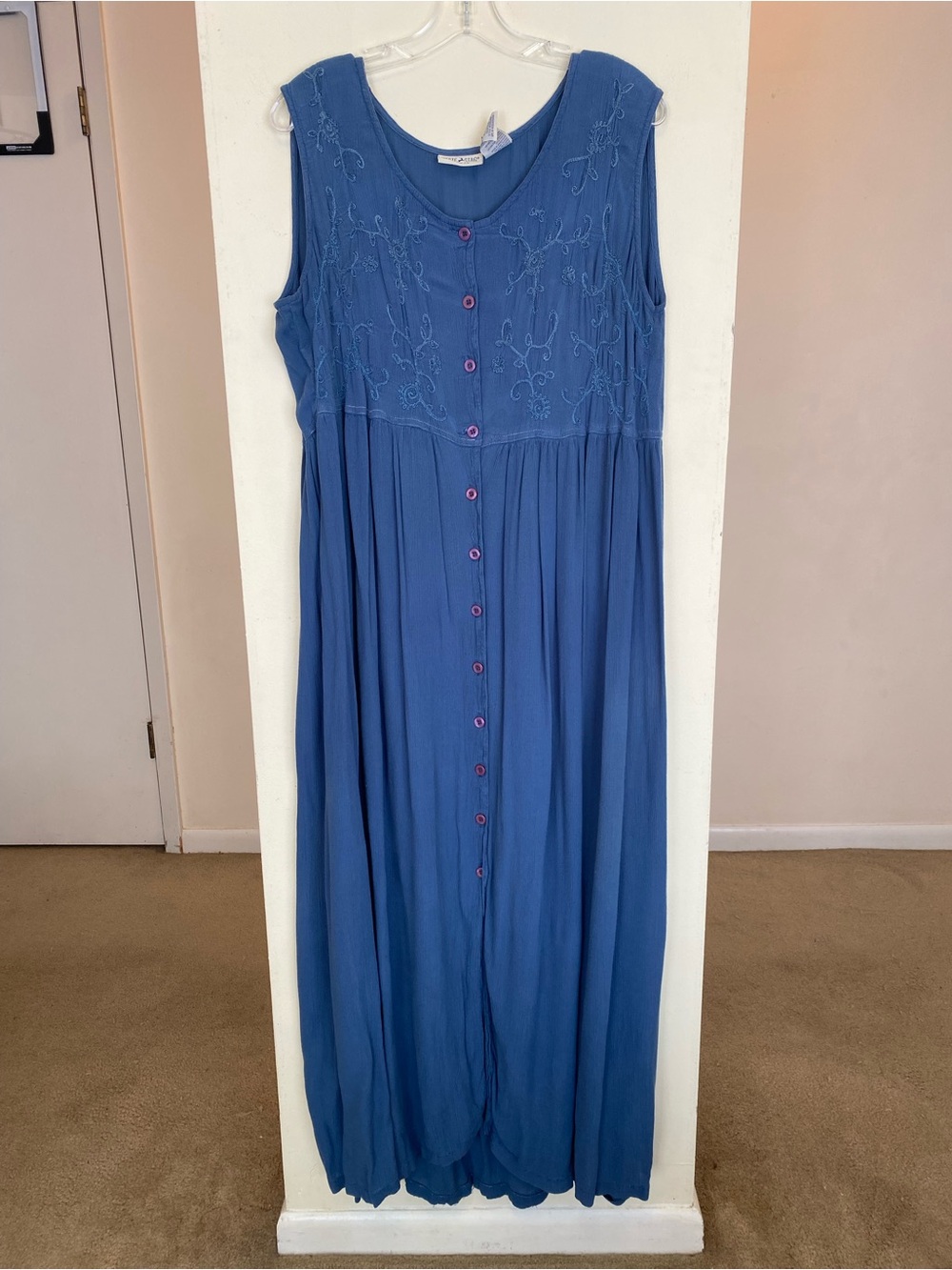 Vintage White Stag Blue Crinkle Button Maxi Dress Womens 18W/20W Embroidered